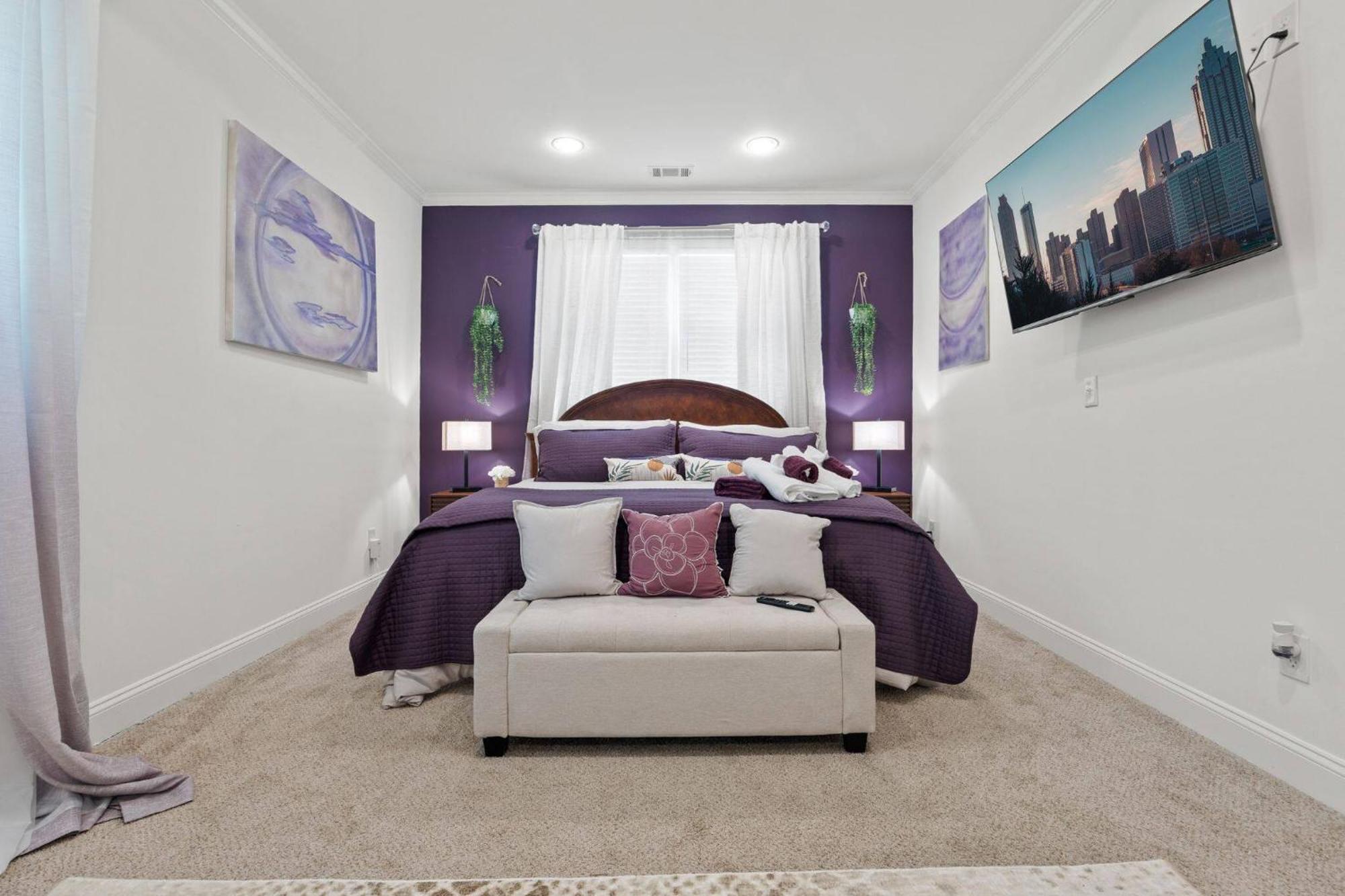 Holiday home Charming Boho Getaway -near Downtown- Sleeps 10 *