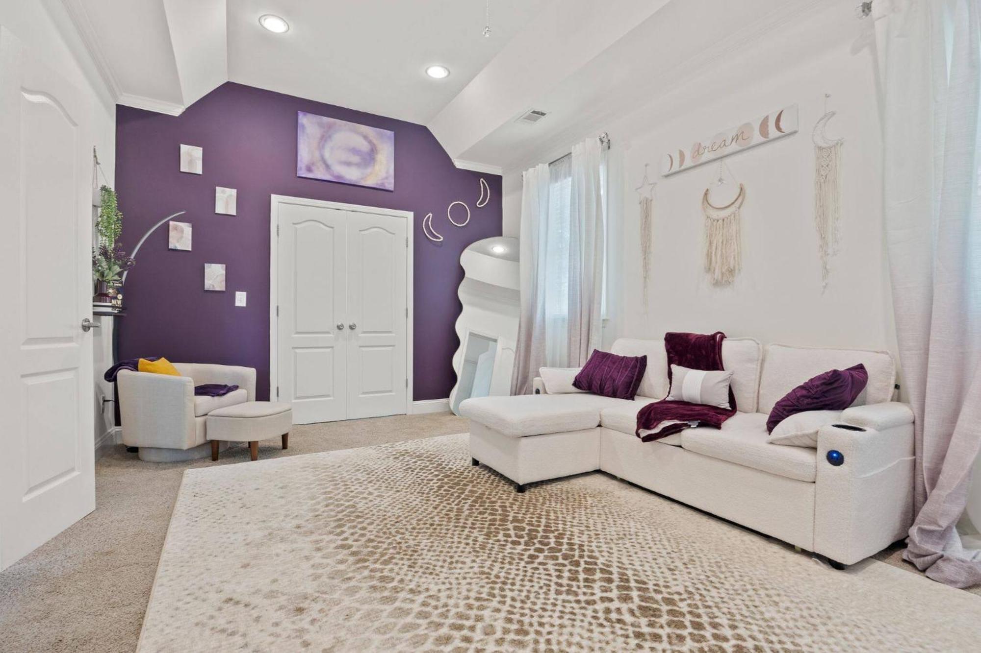 Holiday home Charming Boho Getaway -near Downtown- Sleeps 10 *